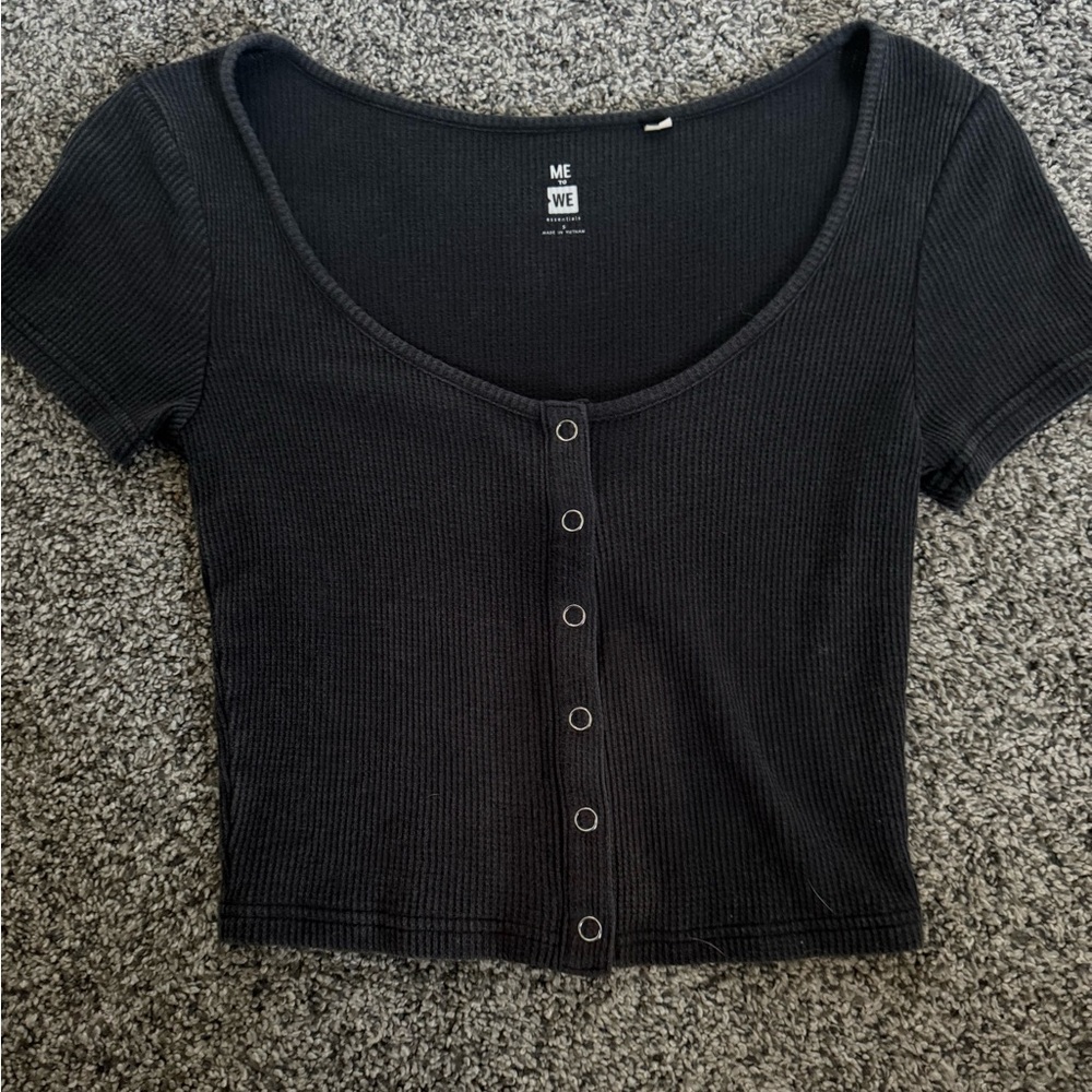 Me to We Black Short Sleeve Button-Up Top